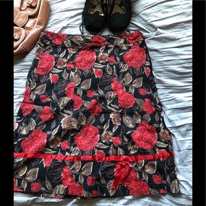 Claudia Richard- Cute Flowery, Stretchy Mid Skirt